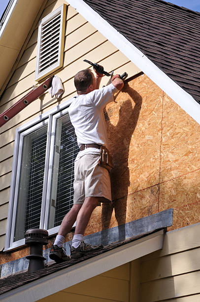 Affordable siding repair and maintenance services in Sun City West, AZ